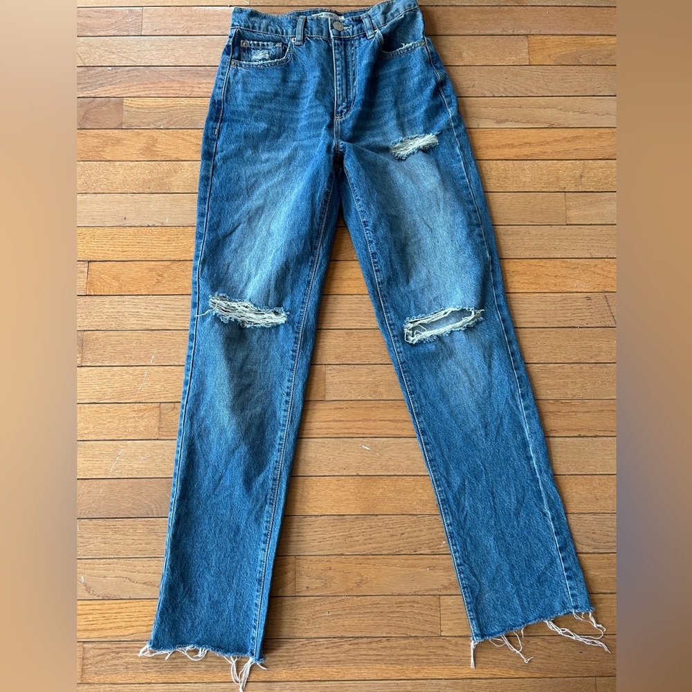 EUC Garage denim style vintage straight leg distressed frayed hem